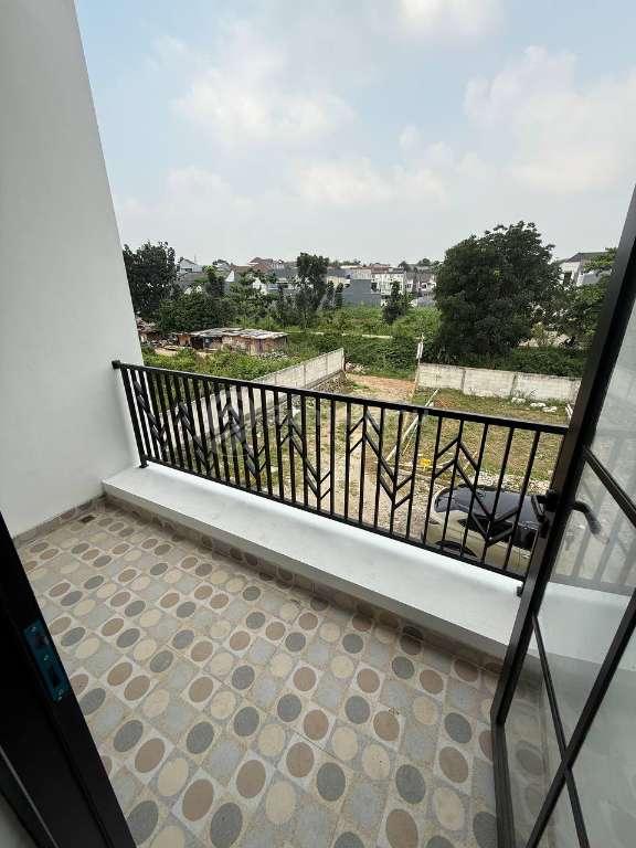 Rumah 2.5 Lantai di Kav.AL GDC Depok