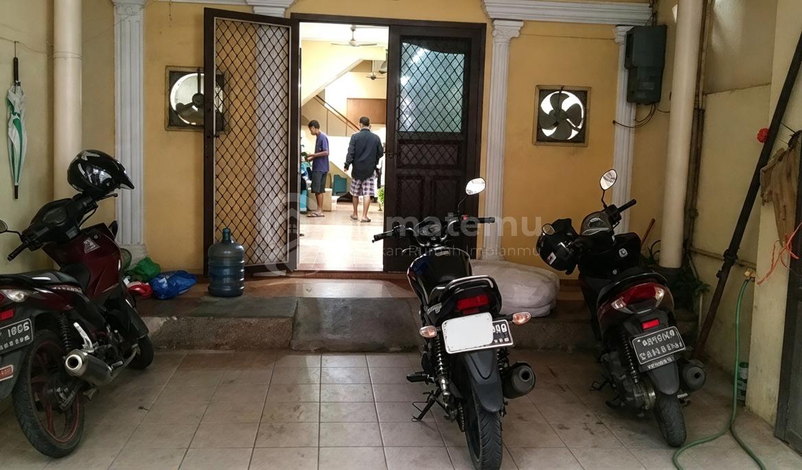 Dijual Cepat Rumah Jelambar 3Lantai Nego Sampai Deal