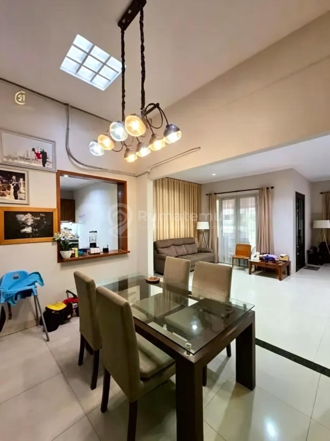 Dijual Rumah Bagus Full Renov di Bintaro  Sektor 9