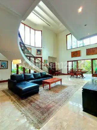 Di jual Rumah di Bintaro Sektor 3, rumah  Siap Huni, bangunan kokoh dan terawat.