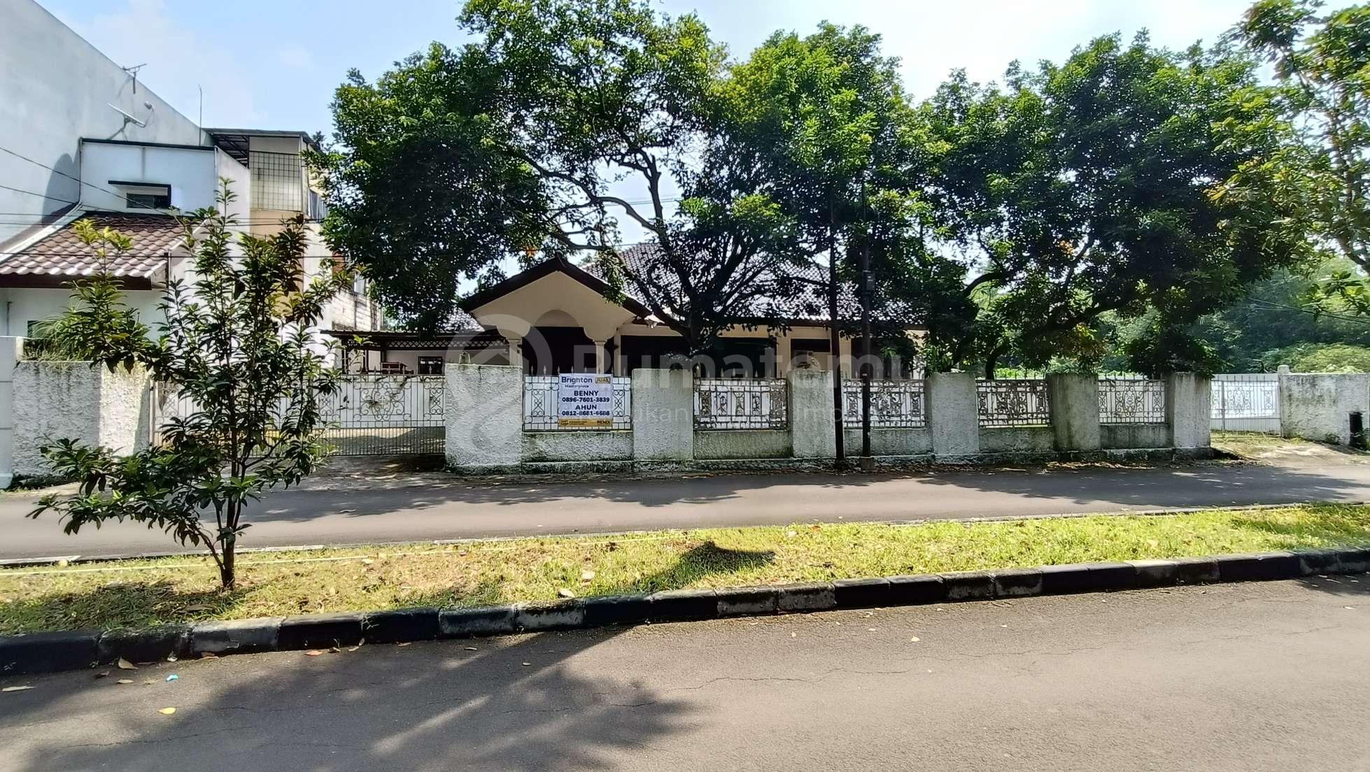 RUMAH KAV DPRD CIBUBUR JAK-TIM