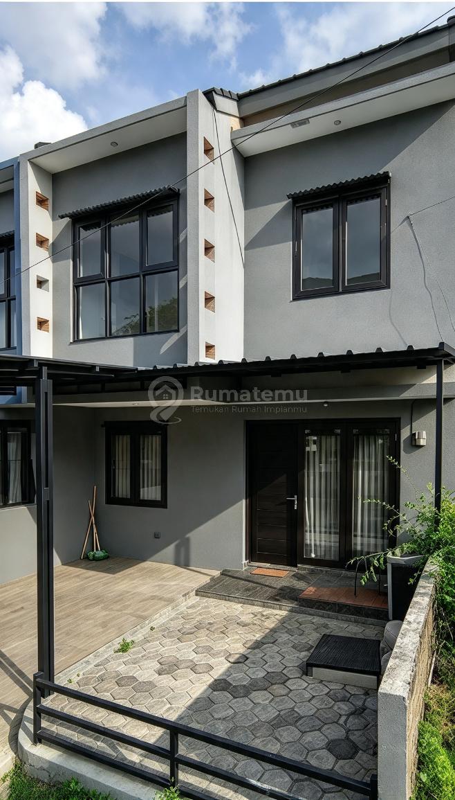 Disewakan Rumah 2 Lantai 2 KT di Merkuri Residence di Munjahlega (Manjahlega / Cisarantenkidul)