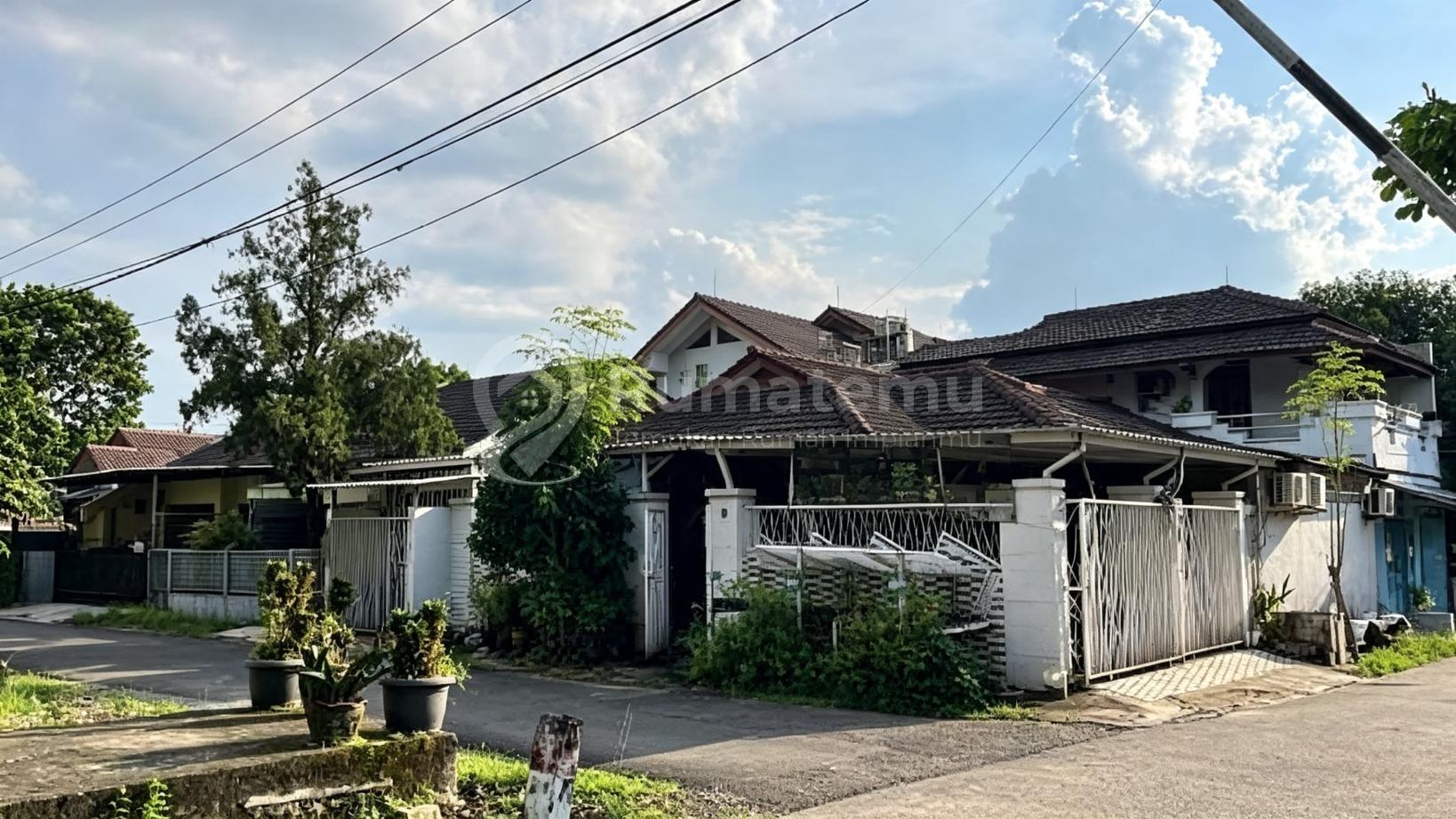 Dijual Rumah Pamulang Permai, Ciputat, Tangerang Selatan Hadap Timur Utara