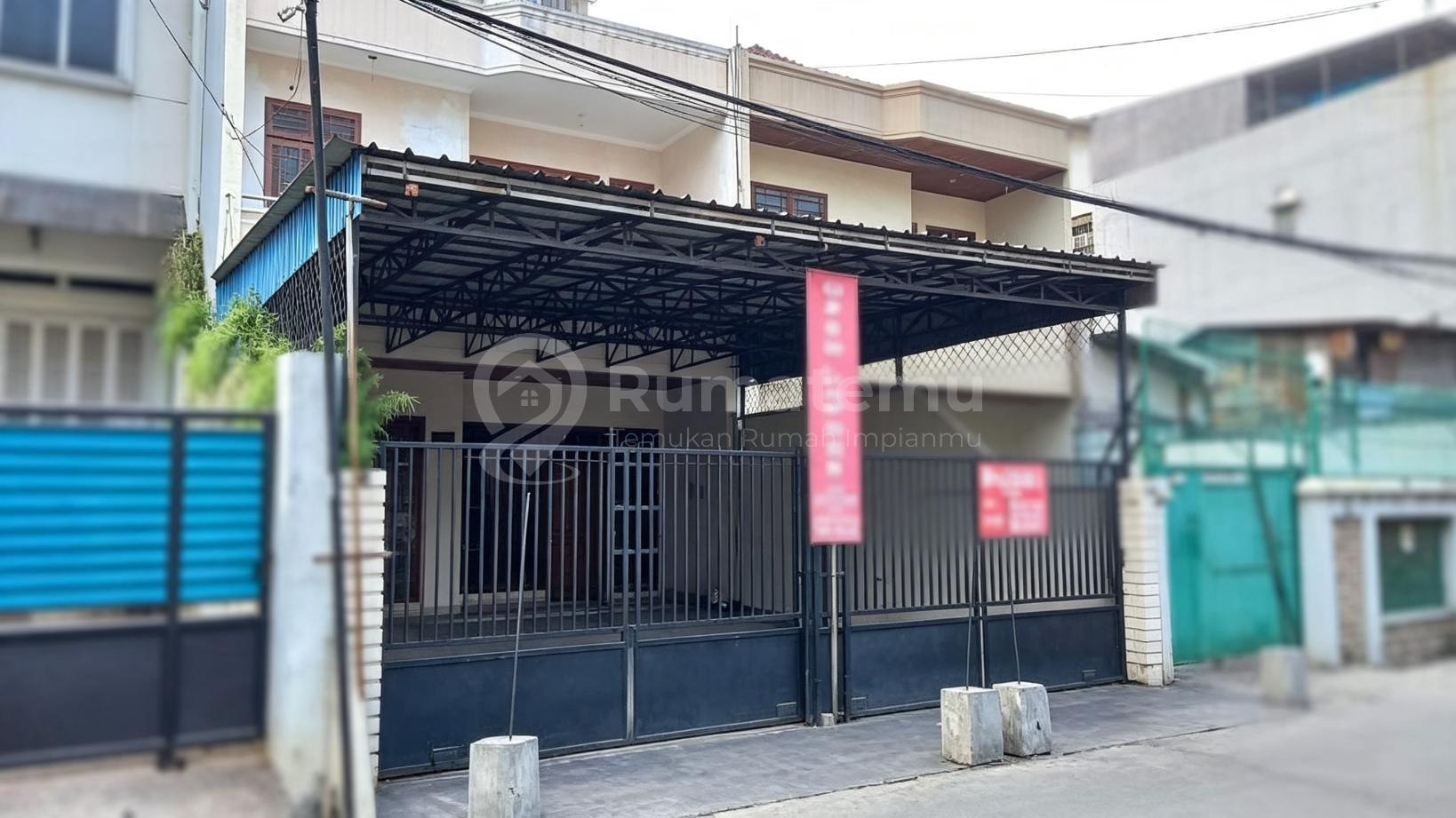 Dijual Rumah dengan lokasi strategis ramai penduduk dan dekat dengan pusat kota daerah Jelambar, Jakarta