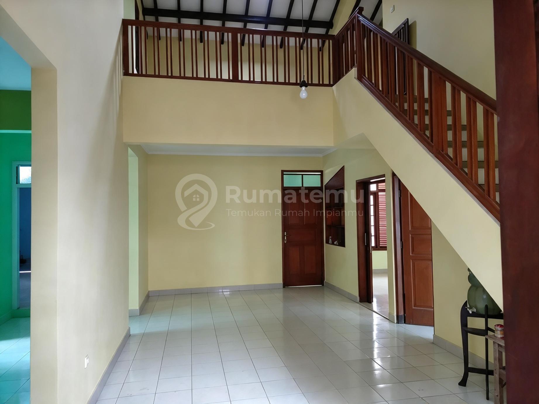 Dijual Rumah 7 BR Murah Terawat Siap Huni Cijerokaso Sarijadi