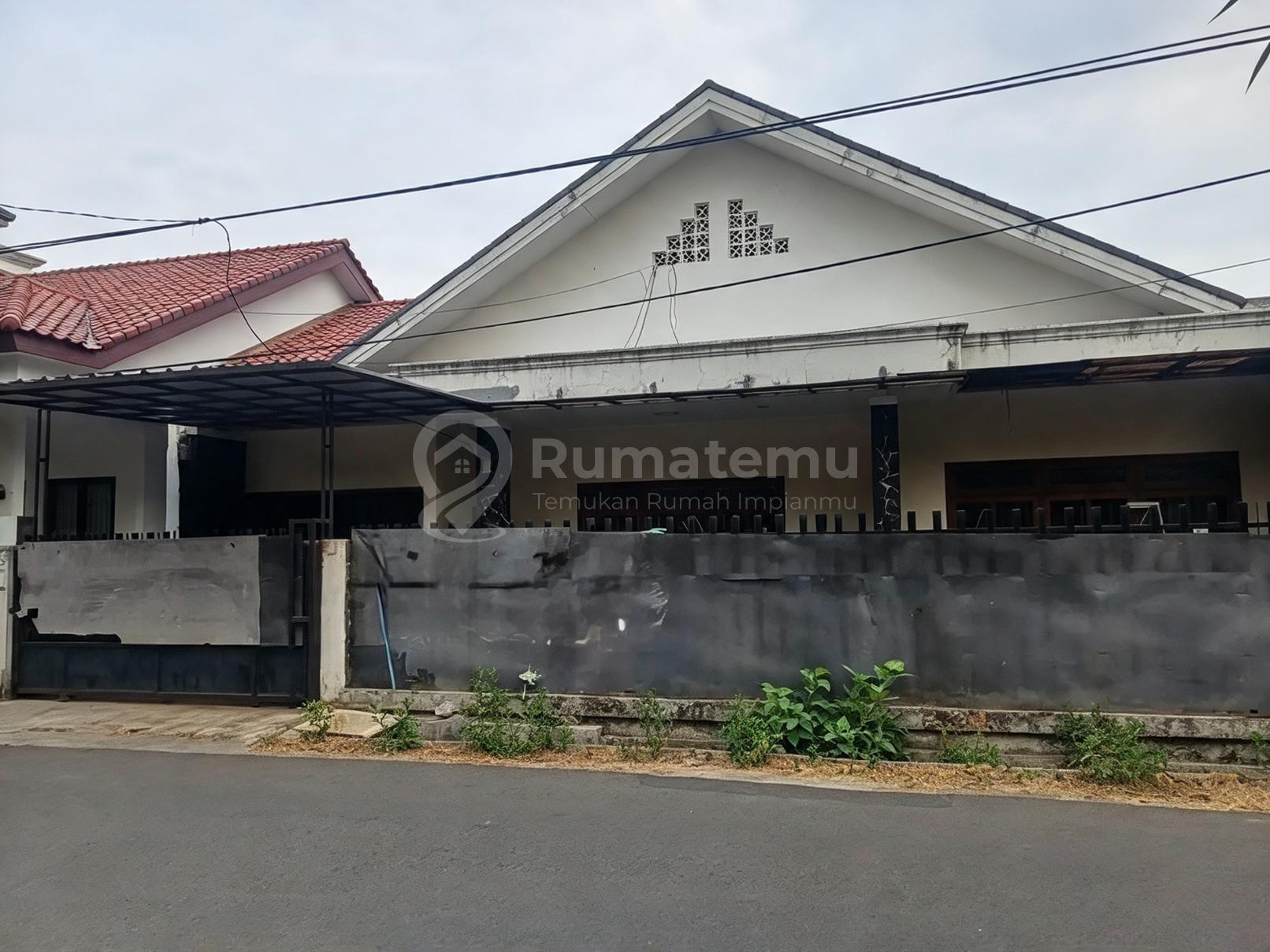 Dijual Rumah 3+1 KT Strategis Harga Menarik Di Veteran Bintaro