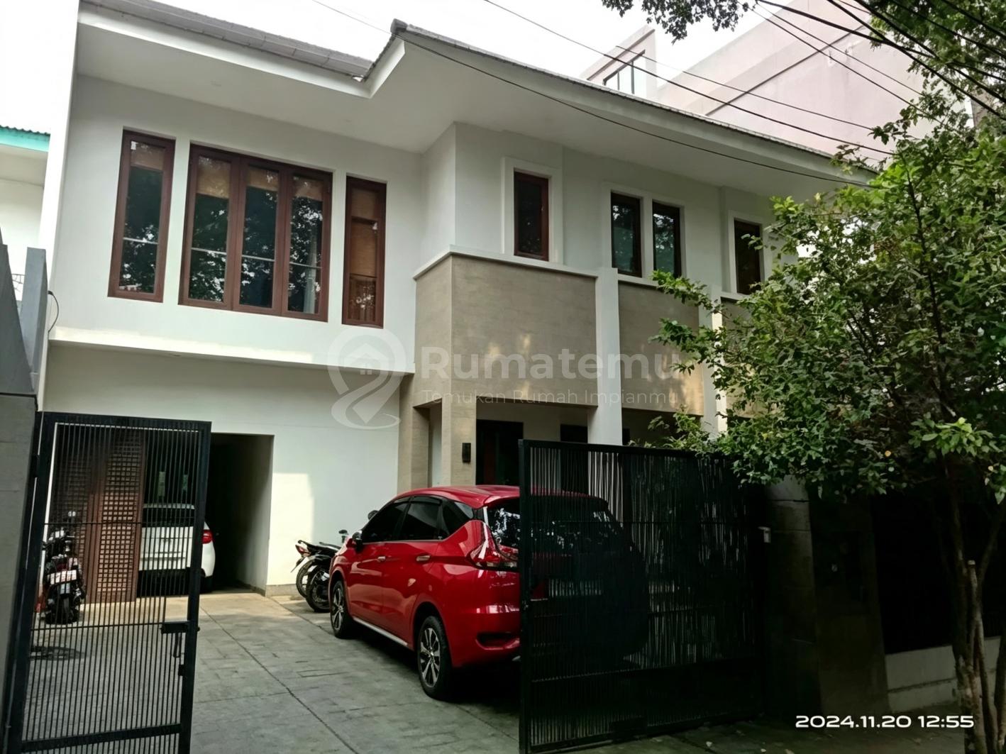 Rumah Jalan Kerinci Kebayoran Baru 328/234 M² Rp 17,5 Miliar