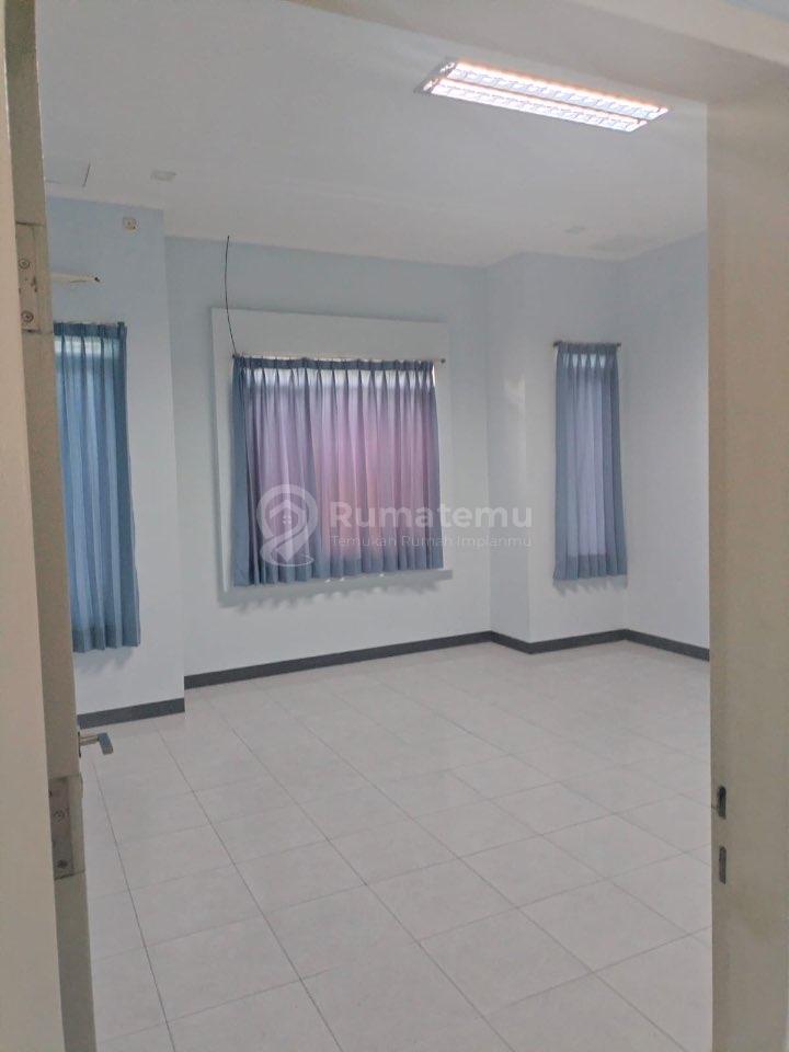 DIJUAL Ruko 2 Lantai Cocok Untuk Gudang – Taman Kopo Indah 3  Spesifikasi:
