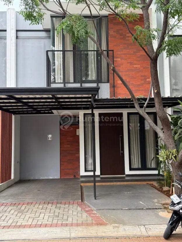RUMAH SEWA KEBAYORAN BINTARO - LOKASI ENAK, HIDUP JADI PRAKTIS!