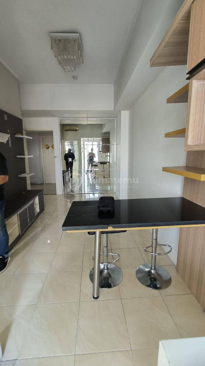 Apartemen Season City 2BR Tower A Semi Furnish View Swimming Pool di Grogol Jakarta Barat