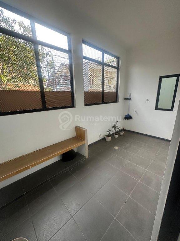 DIJUAL RUMAH TAMAN RAHAYU – SIAP HUNI, BARU RENOVASI + RUANG USAHA