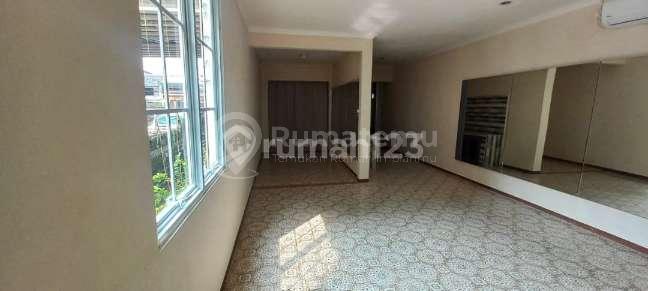 Rumah Hook 5X33, Pinggir Jalan Raya Area Pondok Labu,