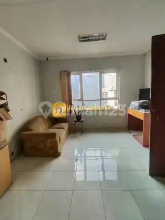 Rumah Kost Aktif Dekat Kampus Pinggir Jalan Otista Jakarta Timur