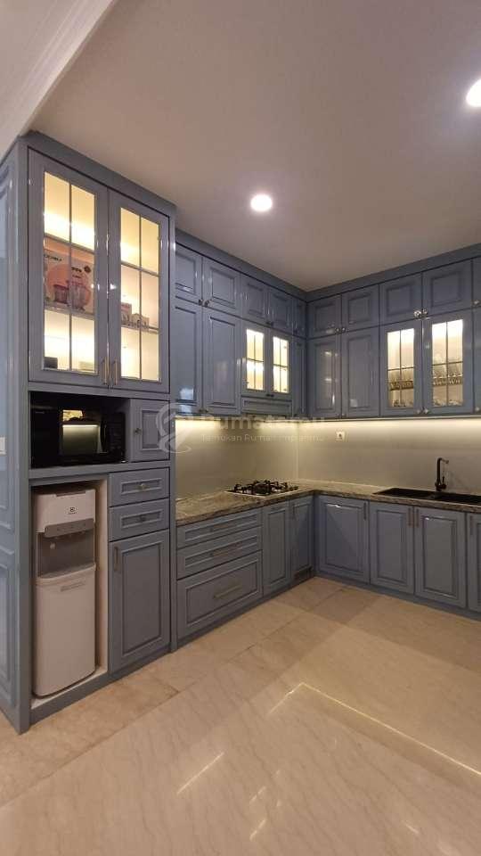 Dijual Cepat Rumah di The Riviera at Puri 8×18.