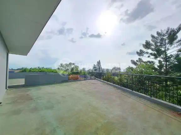 Rumah Baru 3 Lantai Design Istimewa Strategis