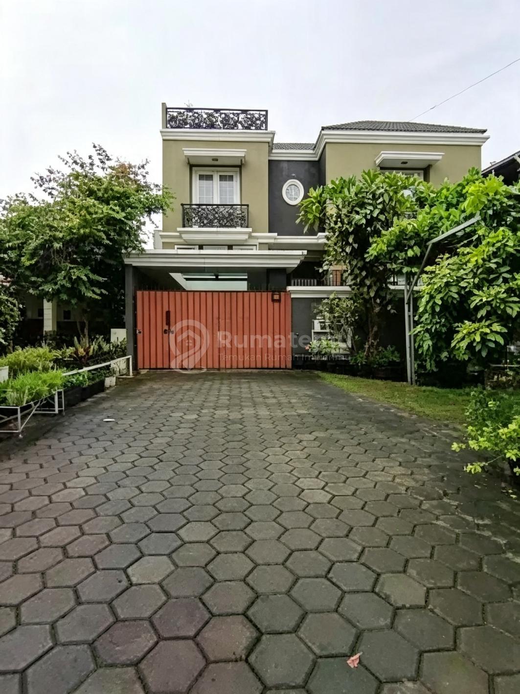 Rumah Bagus dan Mewah Siap Huni di Cipinang