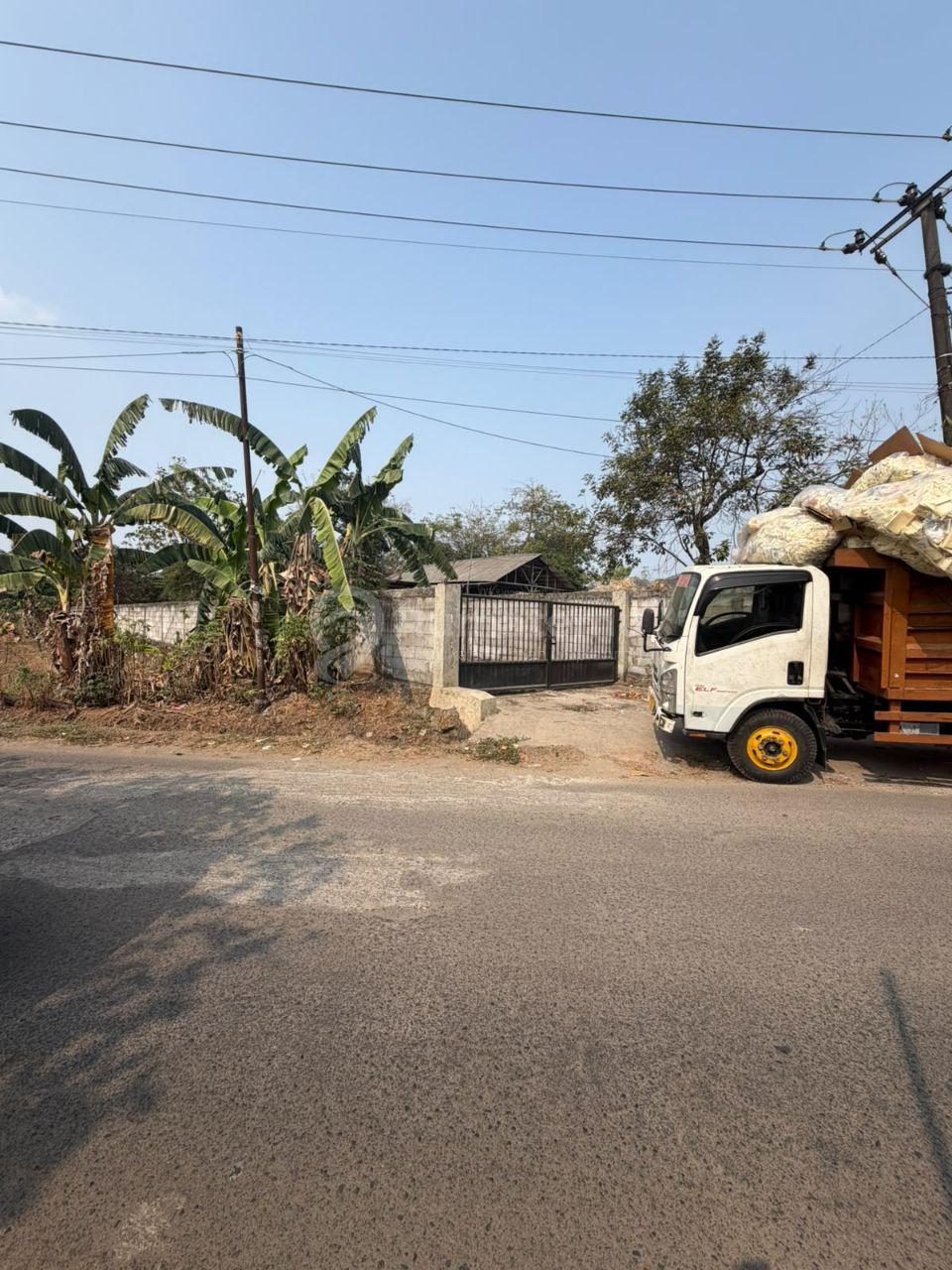 DIJUAL Lahan Luas yang Sudah di Tembok Keliling dengan Lokasi yang Strategis di Zona Industrial Delta Silicon, Bekasi