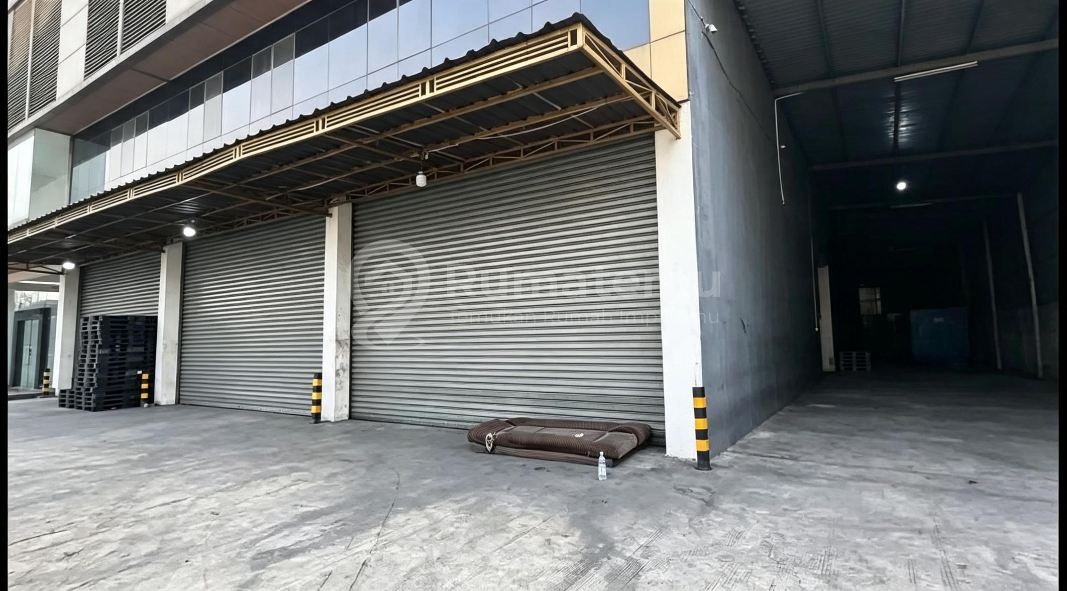Disewa Gudang Tunas Bitung Siap Pakai Dekat Tol. Gerbang kokoh dan otomatis(remote)