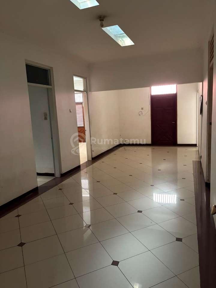 Jual Rumah di Patal Senayan, Grogol Utara, Kebayoran Lama, Jakarta Selatan