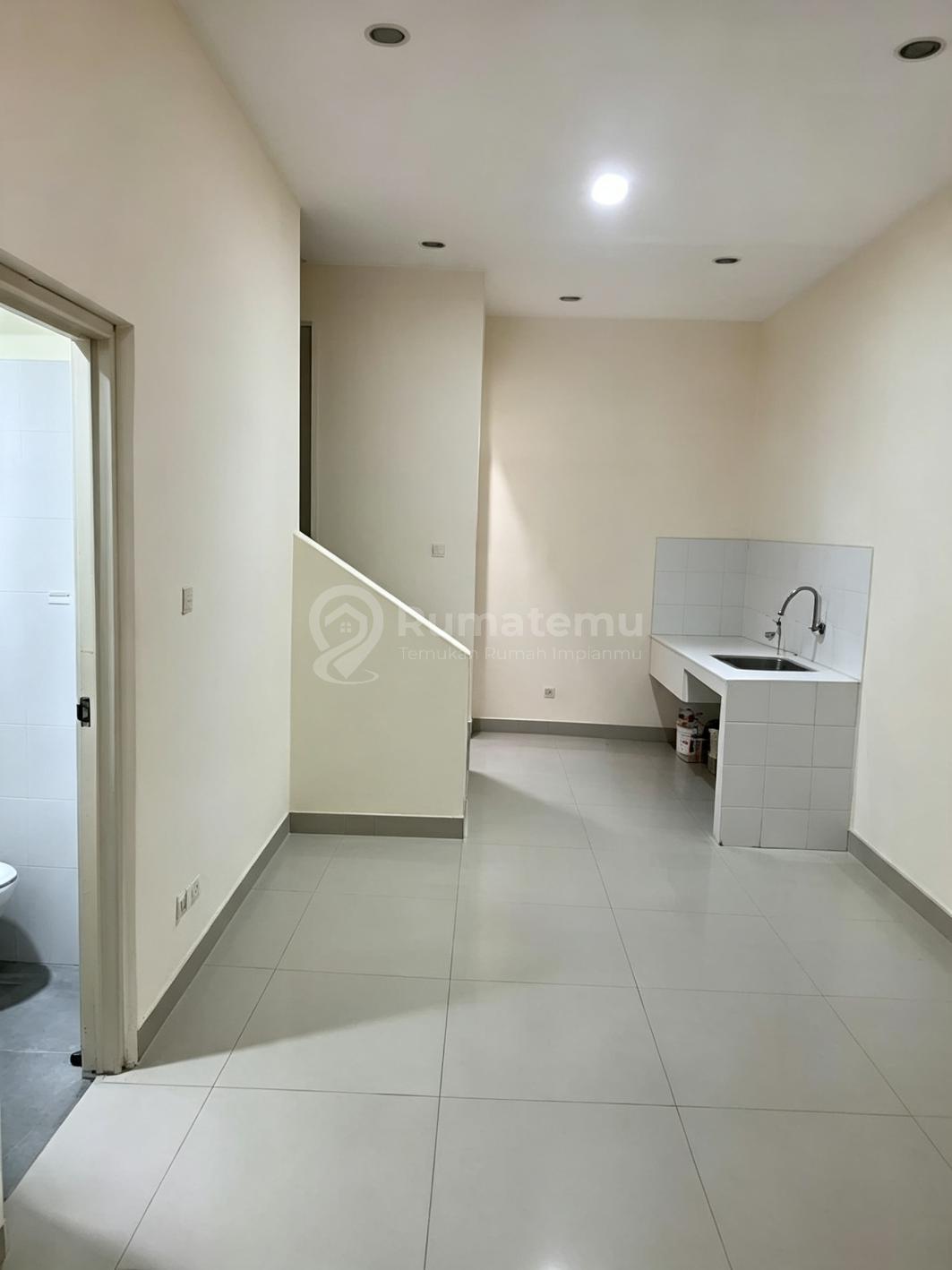 Jual Rumah SHM Deket Lotte Mart @Palm Blossom, Taman Surya 5