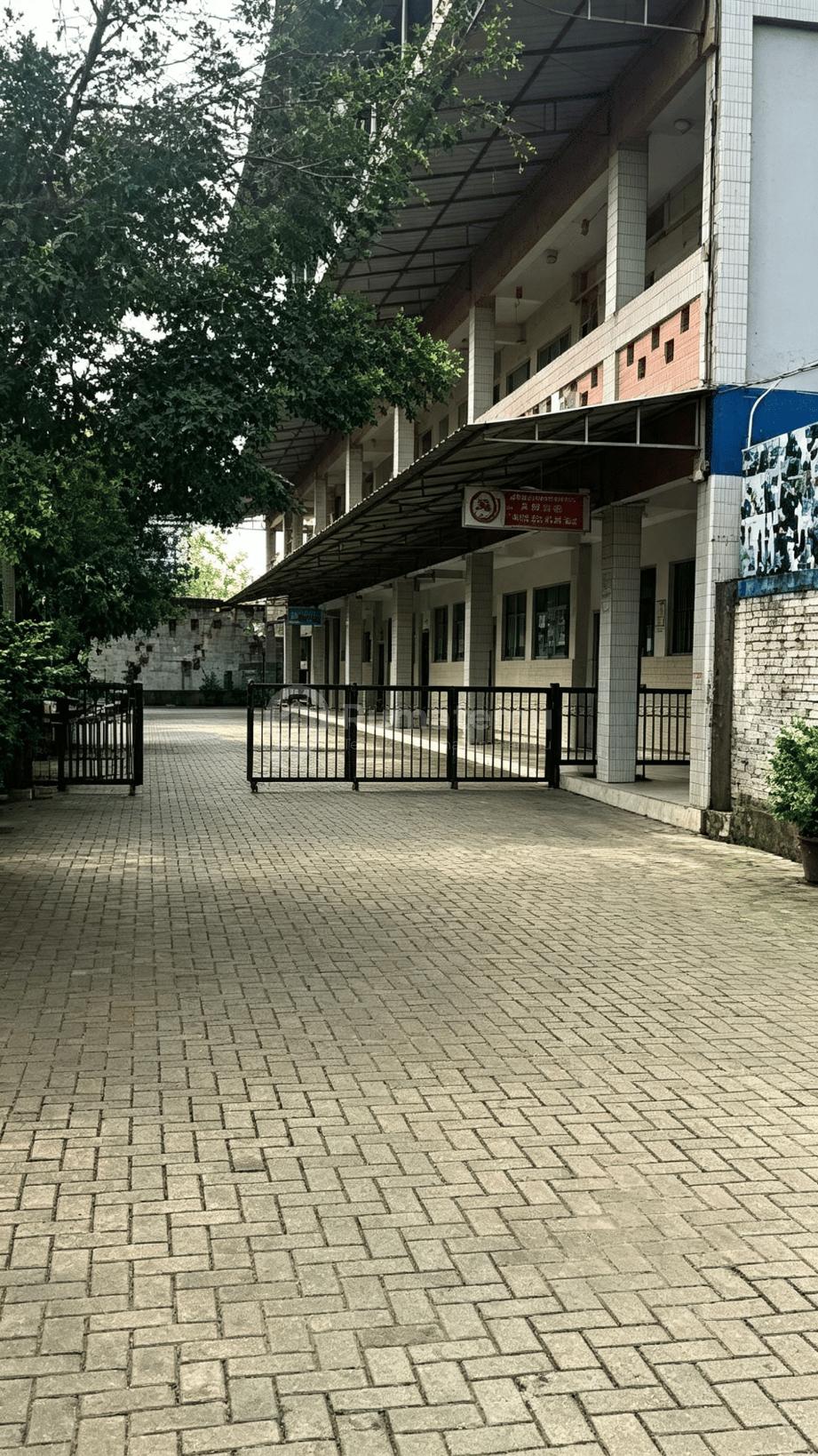 Dijual Gedung Sekolah di Graha Raya Bintaro Jaya Serpong Utara, Tangerang