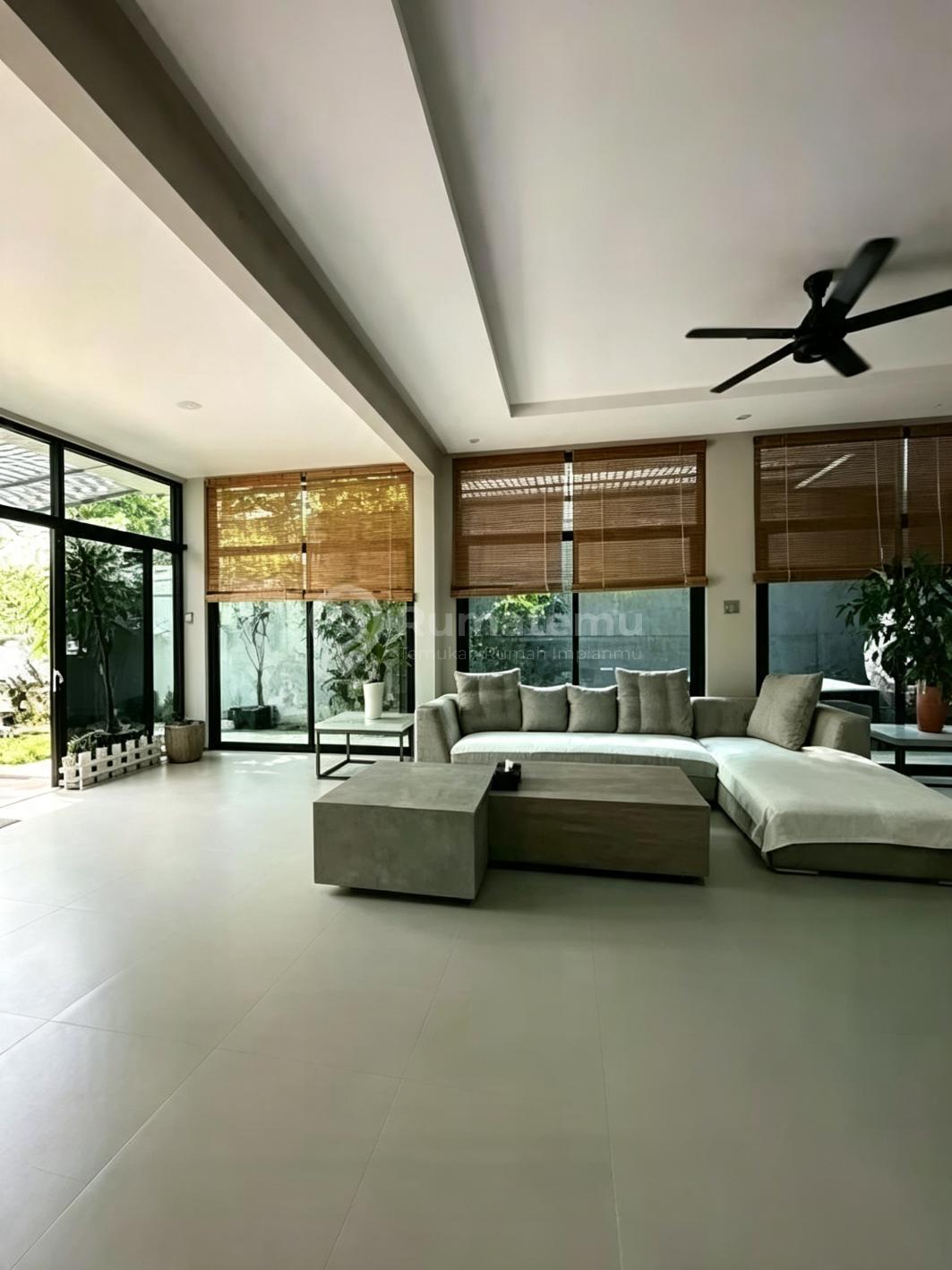 Termurah, Rumah Baru Siap Huni di Kebayoran Baru Jakarta Selatan
