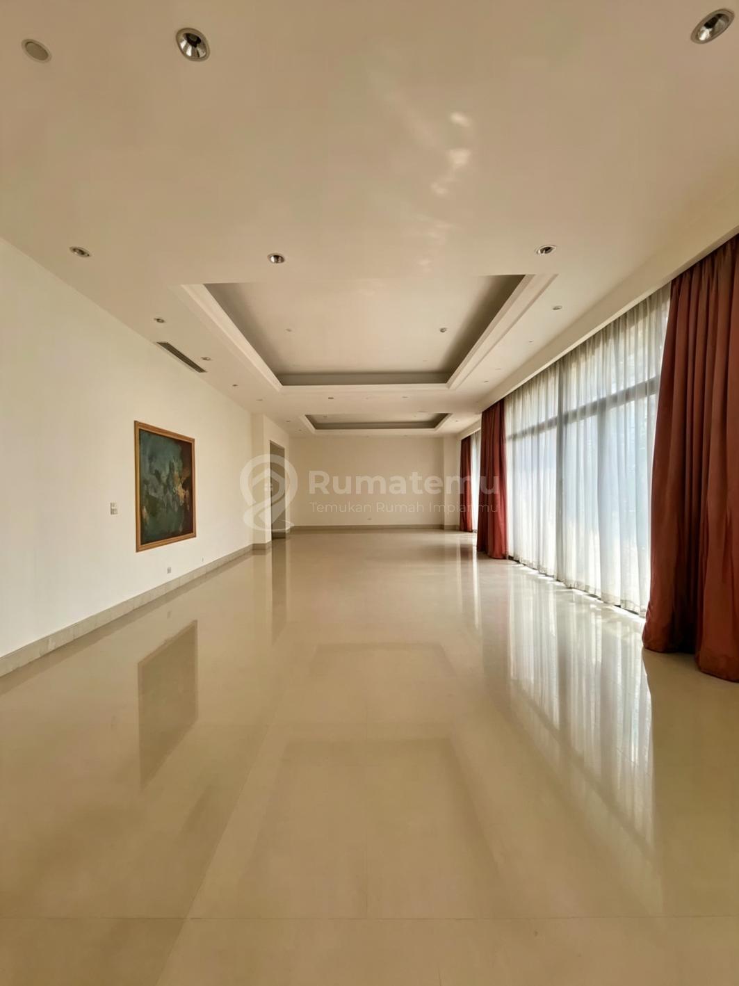 Apartemen Airlangga Mega Kuningan 5 Kamar Tidur