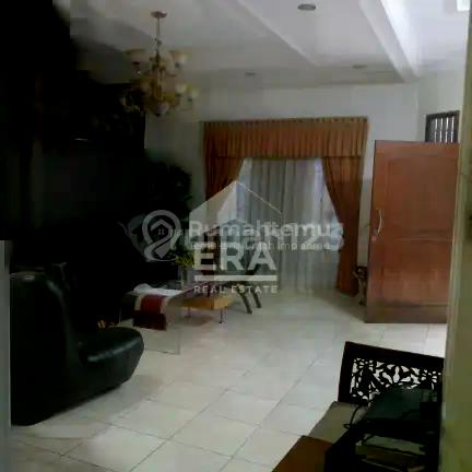 Rumah Strategis Kunciran 200 M² - Cocok Usaha & Hunian ( Jual Cepat)