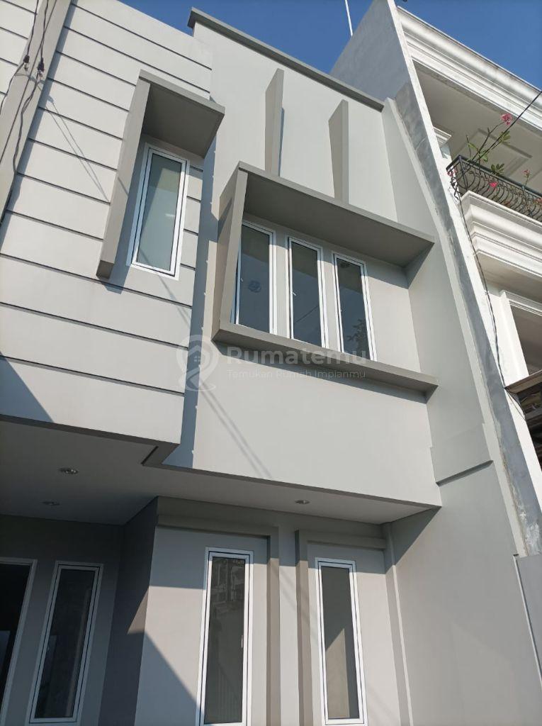 Rumah Brandnew 2 Lantai Siap Huni di Kavling Dki Meruya Utara