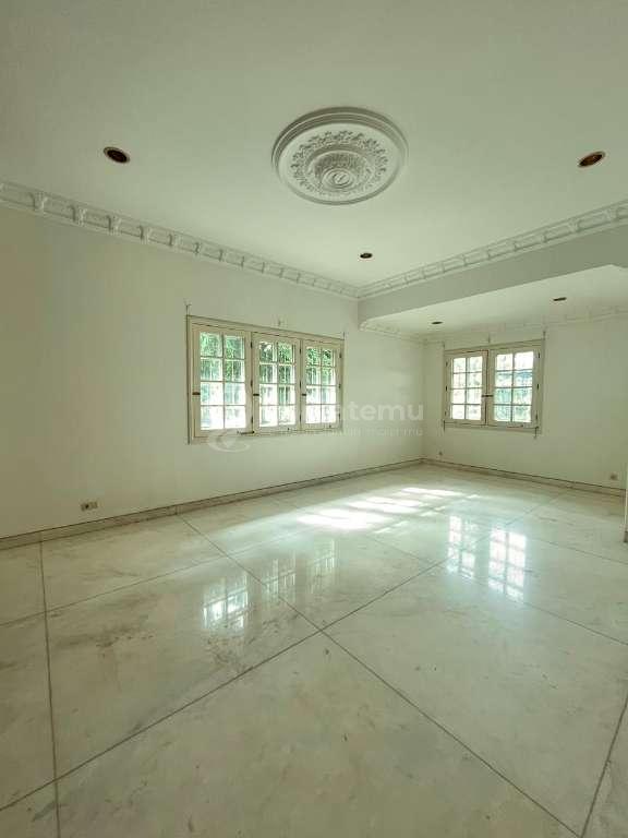 Disewakan rumah 2 lantai di Jl. Imam Bonjol, Menteng, Jakarta Pusat