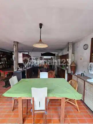 Di Jual Rumah lama harga hitung tanah saja. Lokasi nyaman, tenang dan aman di Jl MPR Cipete-Cilandak
