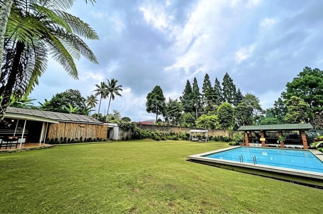 Dijual Villa + Swimming Pool Di Cisarua Bogor Lokasi Strategis Harga Menarik