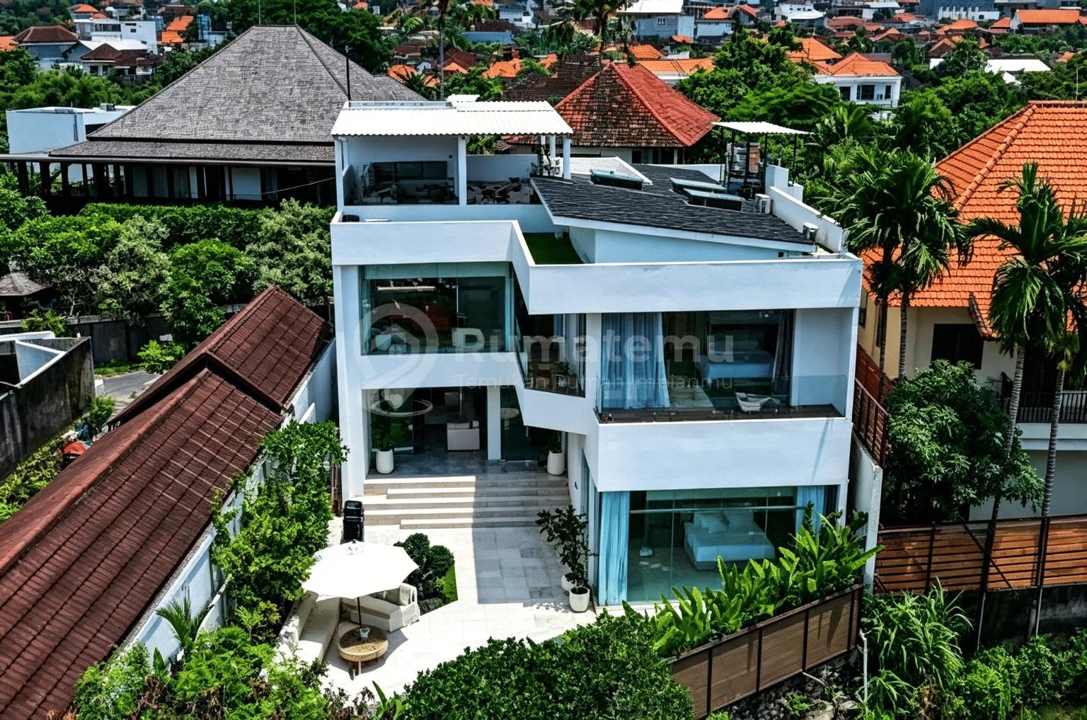 Ready For Leasehold Brand New 5 B R Beautyfull In Canggu Bali