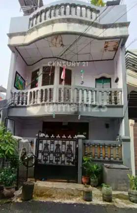 Rumah Layak Huni 3 Lantai Lokasi Fantastis di Johar Baru Jakpus