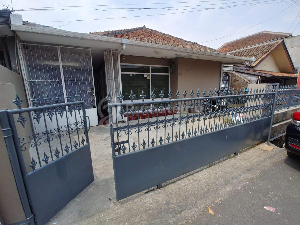 Jual Cepat dan Turun Harga Rumah Terawat siap Huni Lokasi Trategis sayap Supratman Pusat Kota Bandung