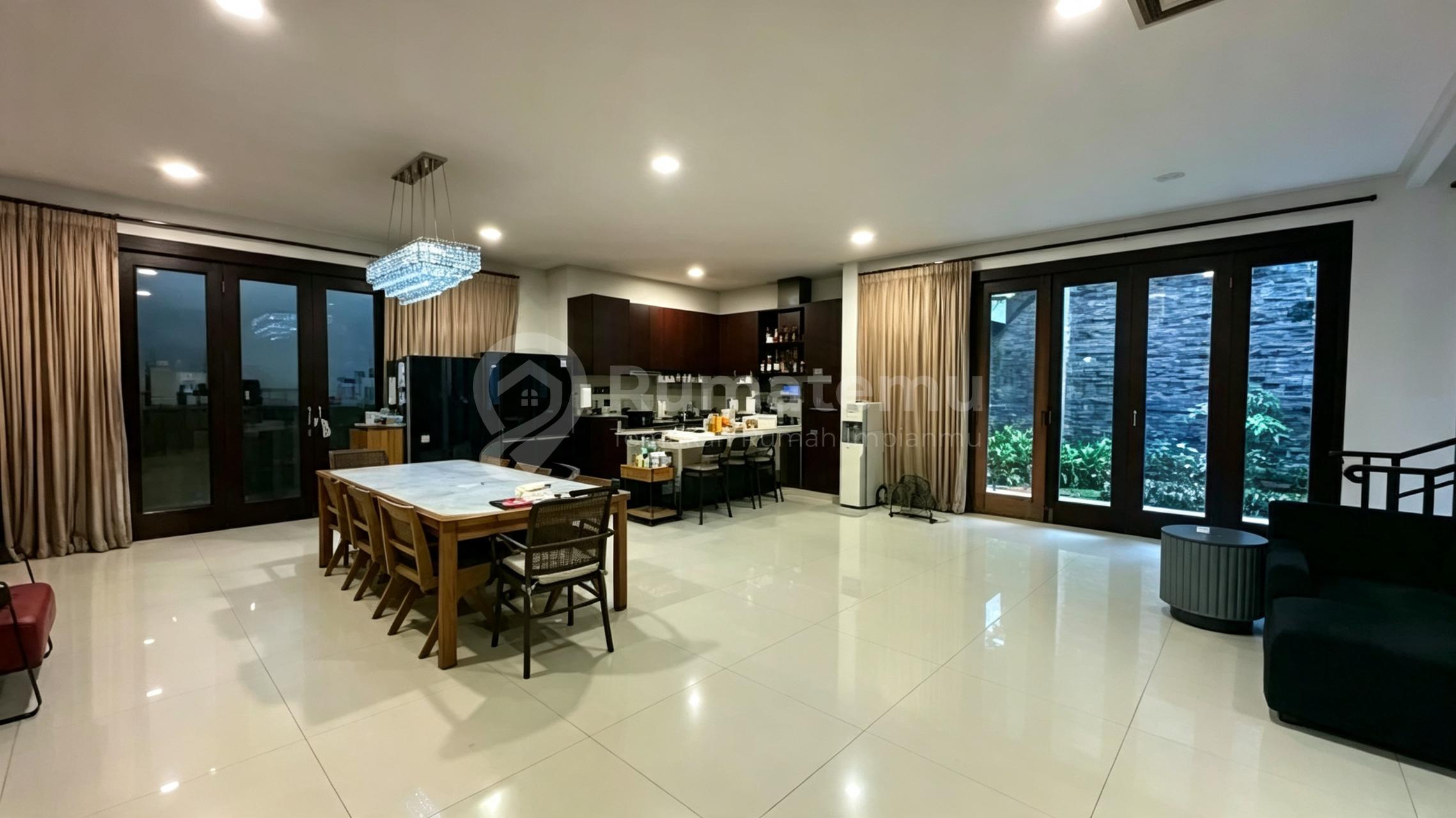 Rumah Classic Di Bukit Gading Villa Kelapa Gading Siap Huni