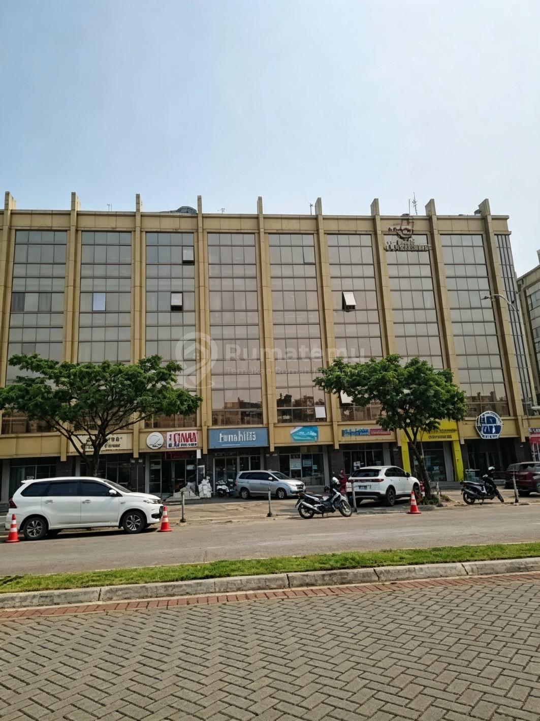 Unit langka Ruko Gandeng 4 Osaka PIK 2 Unfurnish, Lady Akita