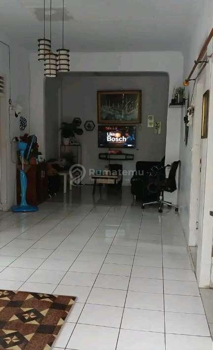 Dijual Rumah Bagus Konsep Villa Strategis Diwilayah Cilodong Depok 