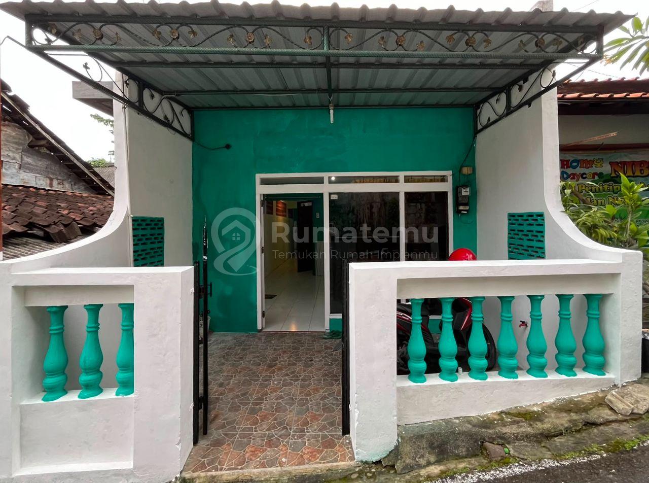 Dijual Rumah Lokasi Strategis di Jl. Sriwijaya Genuk Semarang