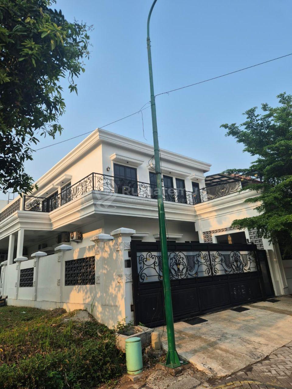 Dijual rumah  Raffles Hills Cibubur