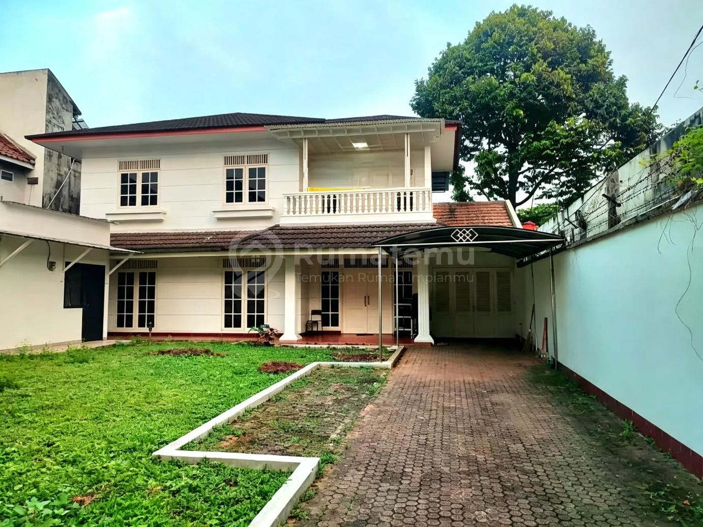 RUMAH MENTENG DALAM, 6 KT 509 M2, TEBET,JAKARTA SELATAN