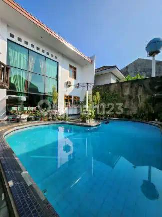 Rumah Second Dalam Komplek Billymoon di Pondok Kelapa