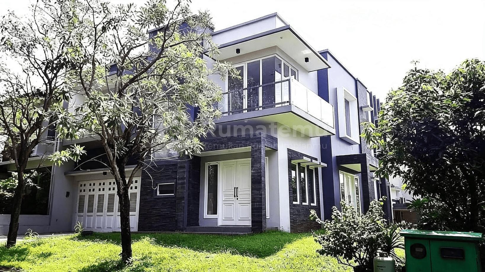 Rumah hook cantik Dijual di Delatinos cluster De Rio BSD