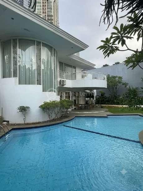 Rumah Mewah Dalam Komplek Eksklusif di Mega Kuningan Jaksel
