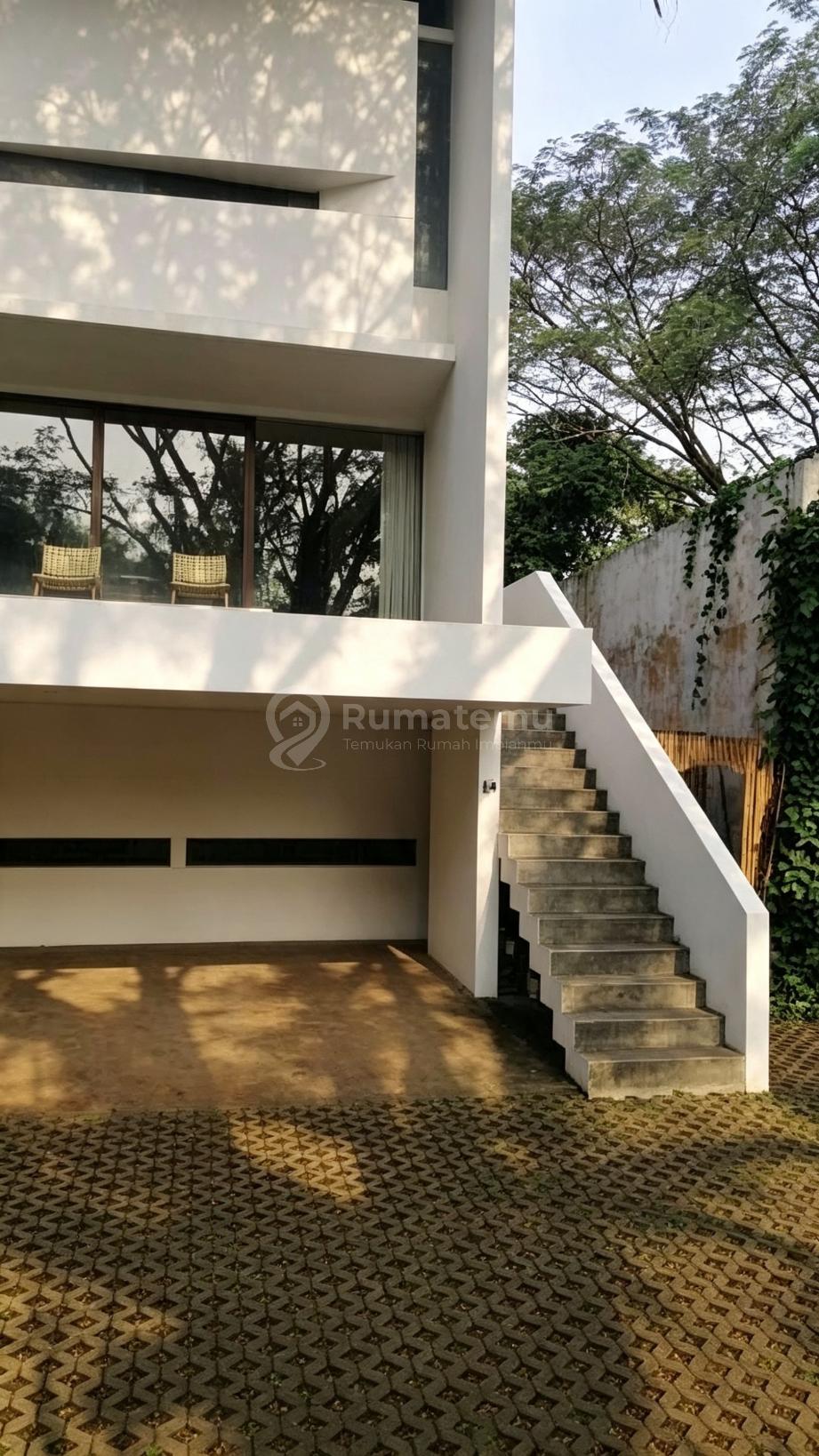 Disewakan Rumah cluster Semifurnished (Service residences) Jati Padang