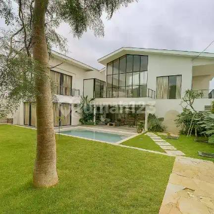 Ready For Sale 4 B R Beautyfull Villa In Pererenan Bali