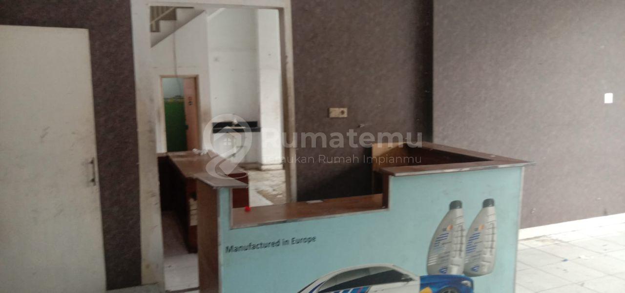 Sewa Ruko Gandeng Jalan Utama di Bintara Jaya, Bekasi Barat, Kota Bekasi, Jawa Barat