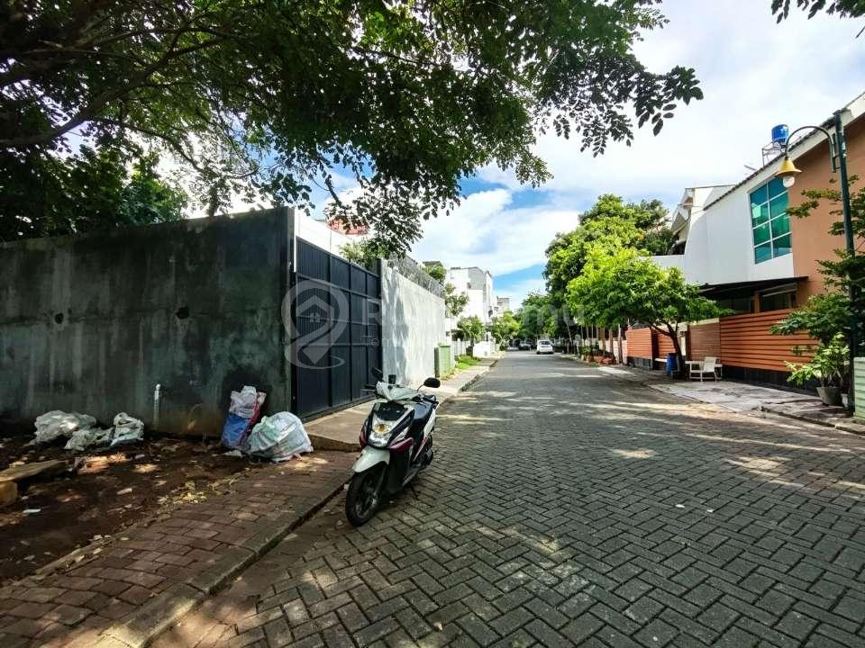 Puri Media [TANAH] Dijual 163m²-beli gandeng Jadi Total 335m²