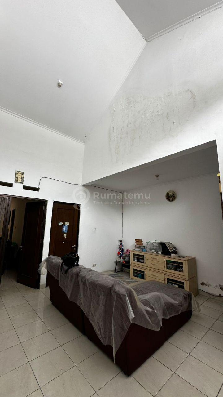 DIJUAL Rumah Cluster yang Nyaman dan Siap Huni Cocok untuk Keluarga dengan Lokasi yang Strategis di Aralia Harapan Indah