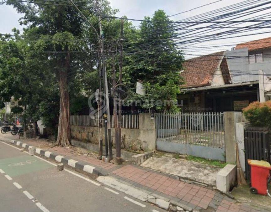 DIJUAL RUMAH TUA COCOK TEMPAT USAHA DI KEBAYORAN BARU
